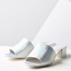 NWOT Jeffrey Campbell Beaton Mule. Sold out in stores